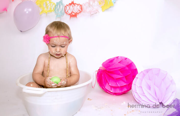 cake-smash-firstbirthday-one-bath-clean